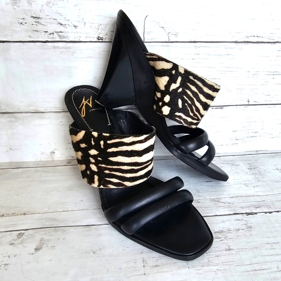 Vintage J Vincent Zebra Fur Black Leather Slip on Strappy Heels Sandals Size 9M - Picture 2 of 13